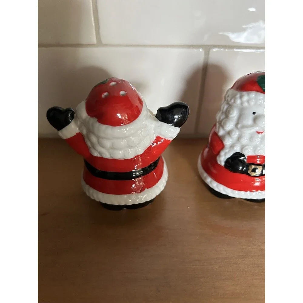 Vintage santa salt and pepper shakers